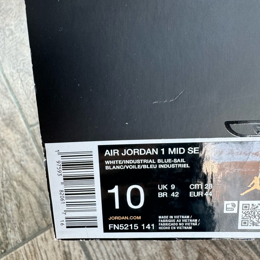 Brand New Air Jordan 1 Mid Men’s Sneakers “Industrial Blue” - Picture 10 of 12